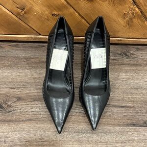 Zara Women's Black Pointed Heels Size 38 Like New